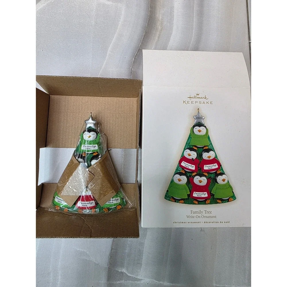 Hallmark Keepsake 2009 Family Tree Penguin Write-On Ornament 6 Penguins Dated A3
